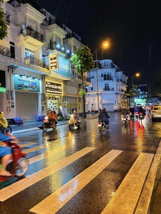 Giảm 3.5 tỷ bán gấp nhà QUANG TRUNG, 15 TỶ, 5m X 19m