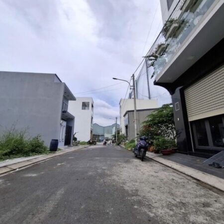 CHỈ 3.26TR- LÔ ĐẤT 54M2, (5M×11), ĐƯỜNG SỐ, KHU TÊN LỬA, ĐƯỜNG 8M CÓ LỀ CHỈ 3.26TR- LÔ ĐẤT 54M2, (5M×11), ĐƯỜNG SỐ, KHU TÊN LỬA, ĐƯỜNG 8M CÓ LỀ