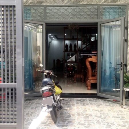 Cần tiền bán gấp nhà NGUYỄN VĂN ĐẬU, 6 phòng, hxh, 5m x 16m, 5.5 tỷ.