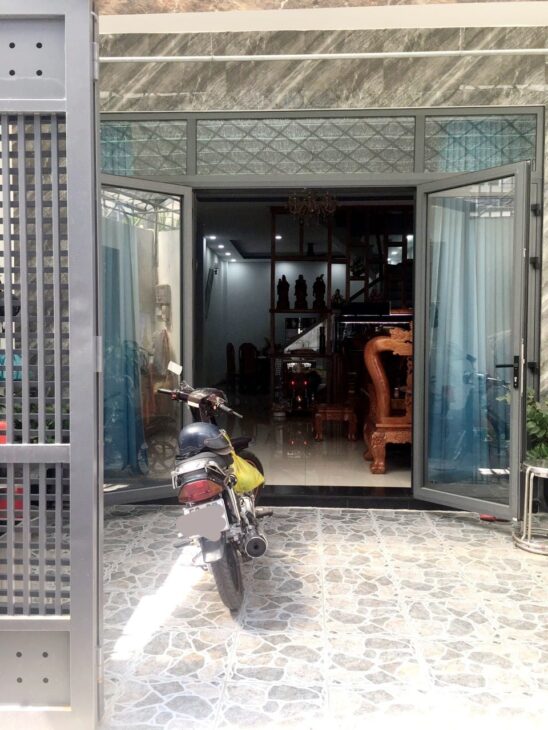 Cần tiền bán gấp nhà NGUYỄN VĂN ĐẬU, 6 phòng, hxh, 5m x 16m, 5.5 tỷ.