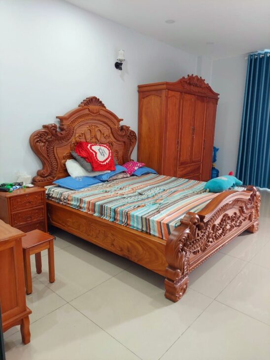 Cần tiền bán gấp nhà NGUYỄN VĂN ĐẬU, 6 phòng, hxh, 5m x 16m, 5.5 tỷ.