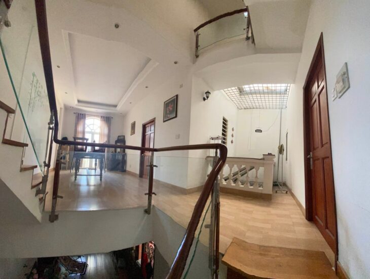 Bán gấp đi định cư đường PHAN VĂN TRỊ, 4 LẦU, 5 PHÒNG, 6.2 tỷ.