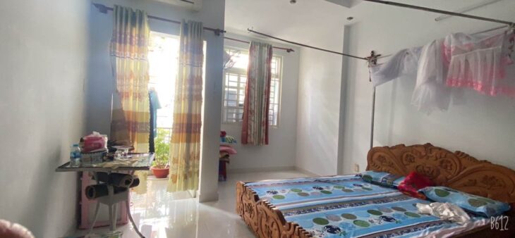 Bán nhà 6.3 tỷ, QUANG TRUNG, 4m x 12m, 4 phòng, gần VINCOM.