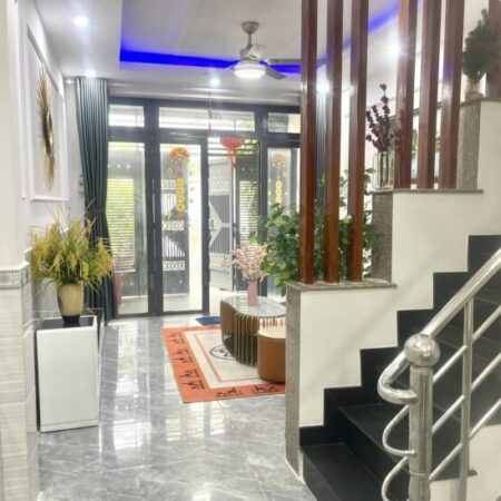 Bán gấp THÍCH QUẢNG ĐỨC, 3 lầu, 3 phòng, 4.25 tỷ