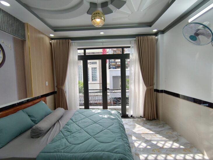 Bán nhà LÊ TRỰC, B THẠNH, 4m X 11m, 4 LẦU, 4.9 TỶ.