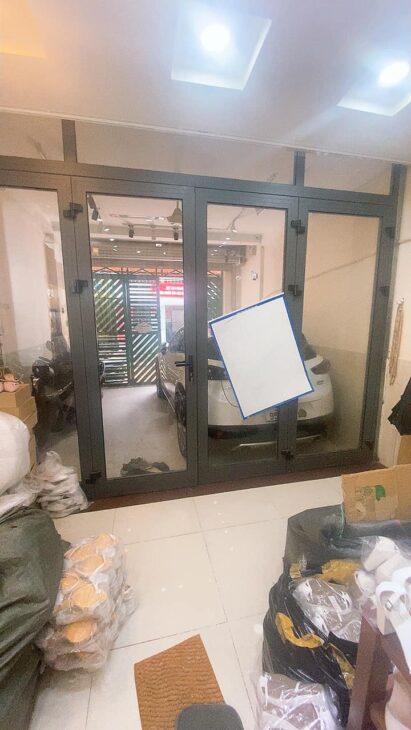 Bán nhà CÁCH MẠNG THÁNG 8, Q10, 60m2, 4m x 15m, 12 tỷ.