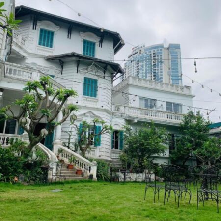 Siêu biệt thự Long Biên 1500m x 4 tầng, mặt tiền 38m, kiến trúc Châu Âu, tặng nội thất