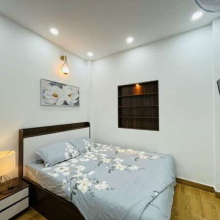 Bán gấp nhà PHAN ĐĂNG LƯU, HXH, 4 lầu, BTCT, 55m2, giá 4.8 tỷ.