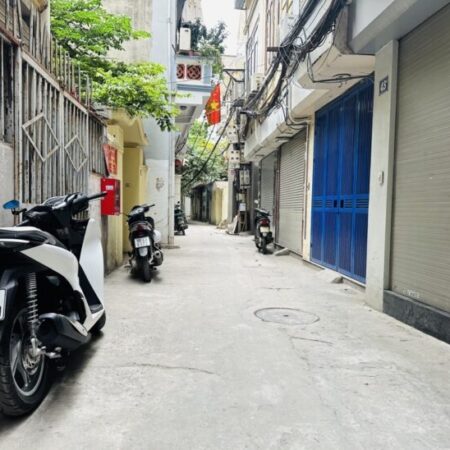 Bán Nhà Đẹp Bắc Cầu – Ô Tô Đỗ Cửa – Ở Ngay – 55m² 5 Tầng – Nhỉnh 5 Tỷ