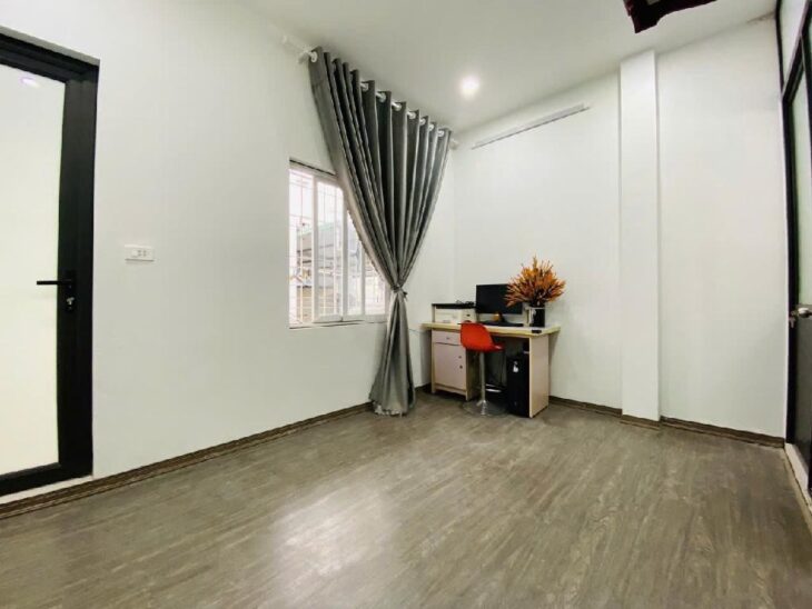 Chỉ 4.Xx tỷ có ngay nhà 5T, 3N Định Công Thượng, cách ô tô 10m trước nhà ba gác tránh