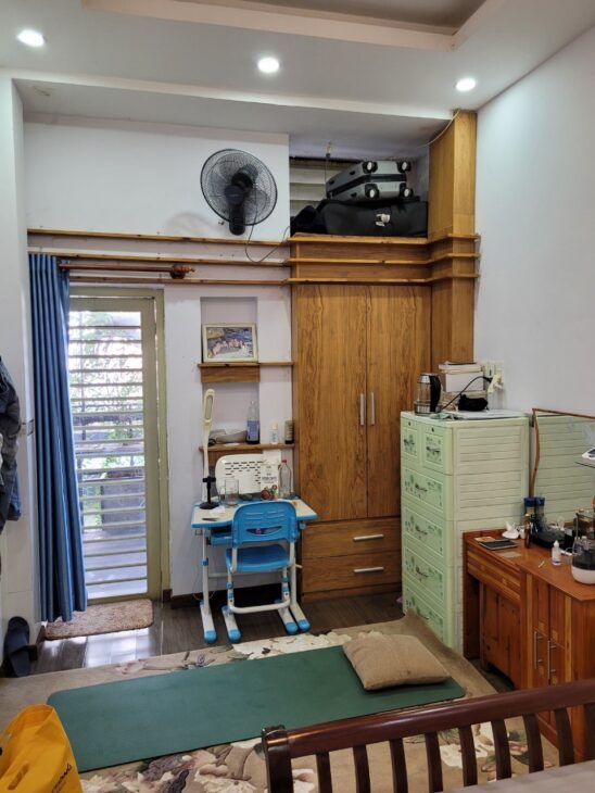 Giảm 300 triệu bán gấp giá 4.3 tỷ nhà PHAN ĐÌNH PHÙNG, 4 phòng.