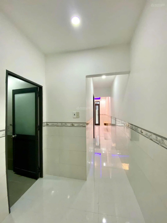 Bán Nhà Mới 2 Tầng Hẻm Võ Trứ Sát Chợ Xóm Mới, Nha Trang, Giá Chỉ 3.19 Tỷ