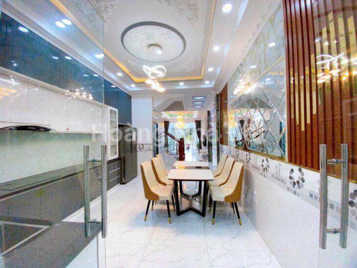 Bán nhà mặt tiền đường 20m Huỳnh Thị Đồng, 4 tầng, chỉ 8.2 tỷ