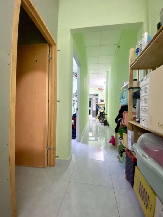 NHÀ CẤP 4 MỚI TINH – HẺM XE HƠI 7 CHỖ – SÁT VÁCH GALAXY TRUNG CHÁNH – 3 PHÚT QUA TÂN BÌNH- GÒ VẤP –