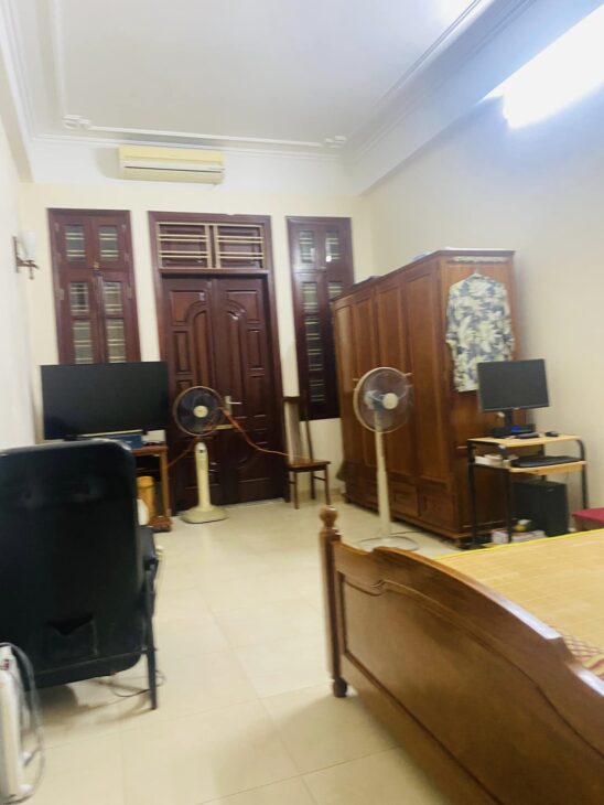 CỰC HIẾM- Nhà Lô Góc Ngõ Ô tô Phố Tô Ngọc Vân 63m2/4Tầng/MT 4.5m 20 Tỷ, KD tốt