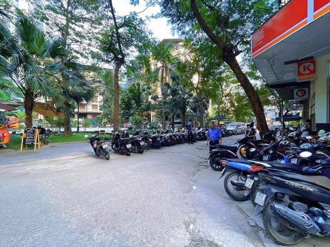 TOÀ NHÀ VP, LÔ GÓC, MẶT PHỐ LÊ VĂN LƯƠNG – THANH XUÂN: 120M, 8T, MT: 22M, GIÁ 82 TỶ