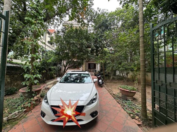 biệt thự sân vườn Ngọc Thuỵ-Long Biên, 472m x 3 tầng, mặt tiền 14m, ôtô tránh