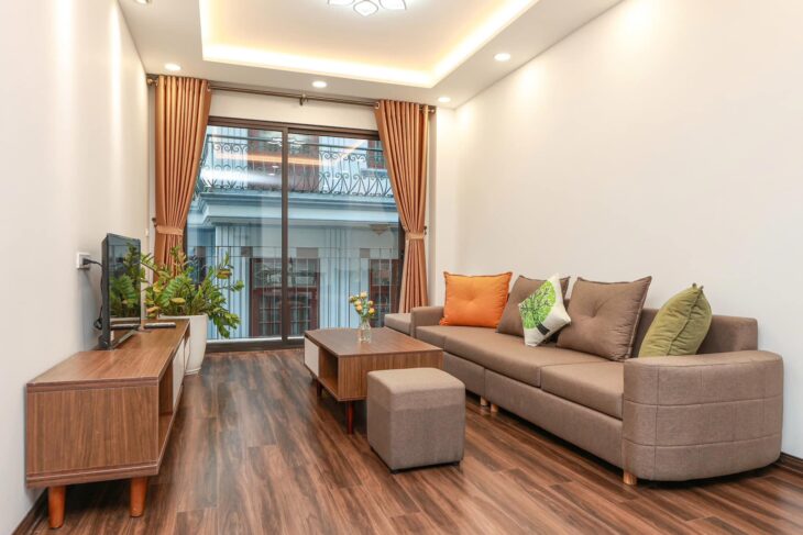 BÁN GẤP NHÀ TRUNG KÍNH – 56M2 X 5T – MT 4M – 15.8 TỶ – NGÕ THÔNG – KD TẤP NẬP – Ô TÔ ĐỖ CỬA