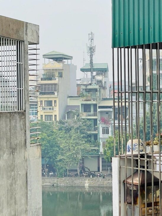 Nhà KHÂM THIÊN – Vew Hồ – Vị Trí Vàng – Tặng Full Nội Thất Đẹp – Ở Sướng – Nhỉnh 6 tỷ – DT 39m – 5