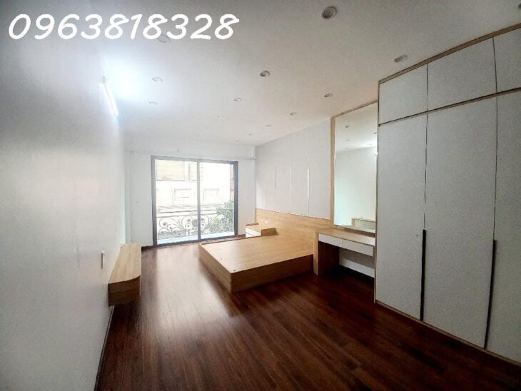 NHÀ PHÂN LÔ – TT CẦU GIẤY – 6 TẦNG THANG MÁY – Ô TÔ NGỦ TRONG NHÀ – FULL NỘI THẤT – THIẾT KẾ SANG