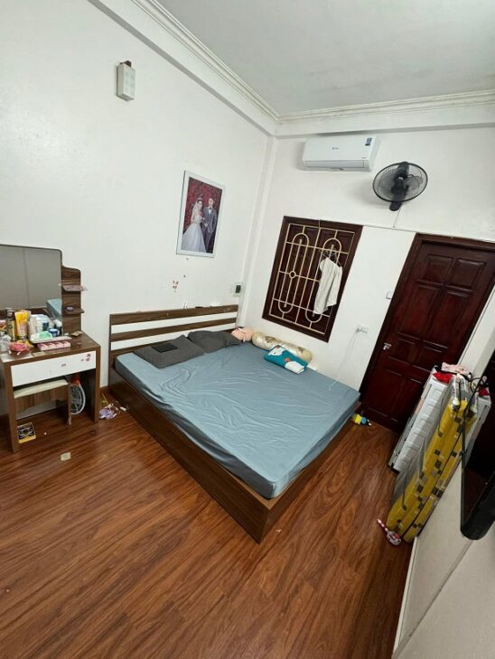 Chính chủ muốn bán nhà đất 4 tầng đang sử dụng ở Minh Khai, Hai Bà Trưng, Hà Nội để mua chung cư.