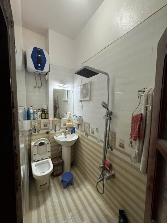 Chính chủ muốn bán nhà đất 4 tầng đang sử dụng ở Minh Khai, Hai Bà Trưng, Hà Nội để mua chung cư.