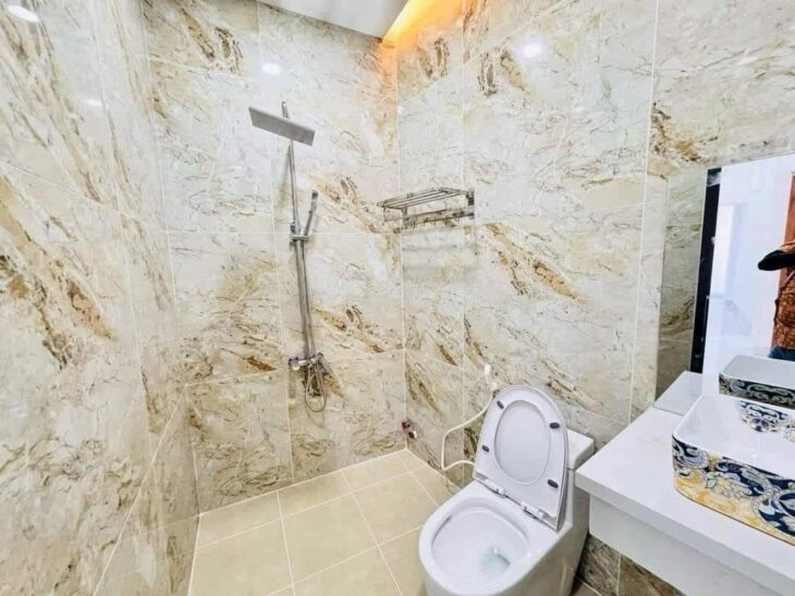 NHÀ MỚI 2 TẦNG THIẾT KẾ HIỆN ĐẠI HẺM Ô TÔ LƯƠNG ĐÌNH CỦA