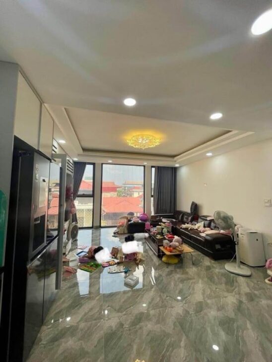 MẶT PHỐ NGUYỄN VĂN TUYẾT – ĐỐNG ĐA – 85 M2 x 5T – MT 5.8M – 44.5 TỶ – VỈA HÈ – KD TẤP NẬP