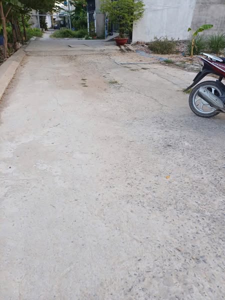 ????????Đất thổ cư lô góc 2 Mặt hẻm 1/đường THẠNH XUÂN 52, phường THẠNH XUÂN, Q12, dt 217m2 (15mx15m)