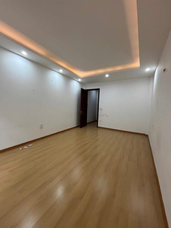 Bán nhà Mỹ Đình, Nam Từ Liêm diện tích 50m2, mặt tiền 4m, vị trí đẹp, ngõ to gần phố