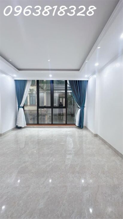 PHÂN LÔ VỈA HÈ THANG MÁY 7 TẦNG – OTO TRÁNH NHAU VỊ TRÍ VIP – TOÀ NHÀ VĂN PHÒNG VỪA Ở VỪA CHO THUÊ