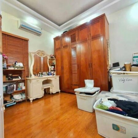 Bán Gấp Nhà Nguyễn Khánh Toàn, Cầu Giấy 6 Tầng, ô tô tránh 30m, 9 phòng, 10 Tỷ Bán Gấp Nhà Nguyễn Khánh Toàn, Cầu Giấy 6 Tầng, ô tô tránh 30m, 9 phòng, 10 Tỷ