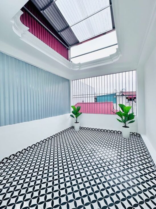 Xuân La – ô tô vào nhà – ngõ rộng đẹp – 42m* 6 tầng – nhỉnh 11 tỷ