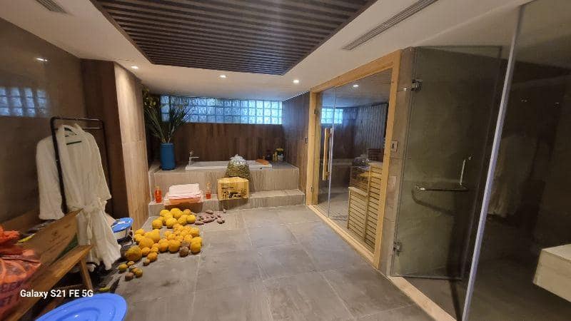 BIỆT THỰ ĐẲNG CẤP NHẤT CIPUTRA – VIEW TỶ ĐÔ SÂN GOLF VÀ HỒ CÁ SIÊU ĐẸP – THANG MÁY HIỆN ĐẠI DIỆN