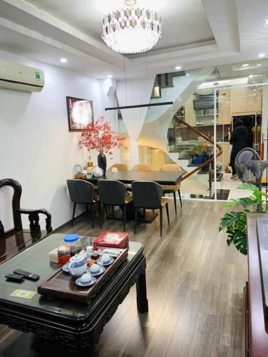 Nhà Yên Hòa, Cầu Giấy, Kinh doanh, ô tô, 39m2 5 tầng. 13.5 tỷ