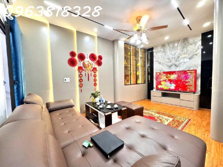 NHÀ ĐẸP ĐÓN TẾT – 7 TẦNG THANG MÁY – TẶNG FULL NỘI THẤT – TRUNG TÂM CẦU GIẤY – VÀI BƯỚC RA PHỐ 45m2