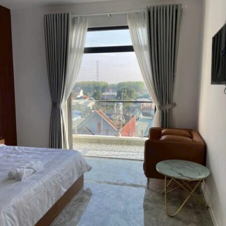 Bán Khách sạn 5 tầng TP Dĩ An Bình Dương với thu nhập gần 100 triệu/tháng