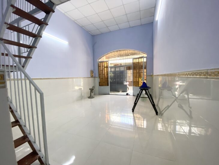 KHÔNG LỘ GIỚI – KHÔNG QUY HOẠCH – 1 PHÚT QUA GÒ VẤP – GẦN MẶT TIỀN – 52M2 – 3.3 TỶ.