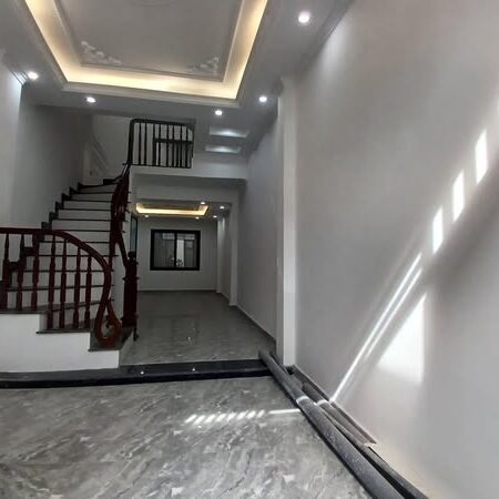 BÁN NHÀ DÂN XÂY CHẮC CHẮN LA KHÊ HÀ ĐÔNG, DT 35 M2, NGÕ THOÁNG, GIAO THÔNG THUẬN LỢI, TIỆN ÍCH VÔ