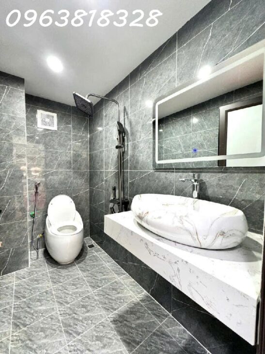 NHÀ ĐẸP ĐÓN TẾT – 7 TẦNG THANG MÁY – TẶNG FULL NỘI THẤT – TRUNG TÂM CẦU GIẤY – VÀI BƯỚC RA PHỐ 45m2
