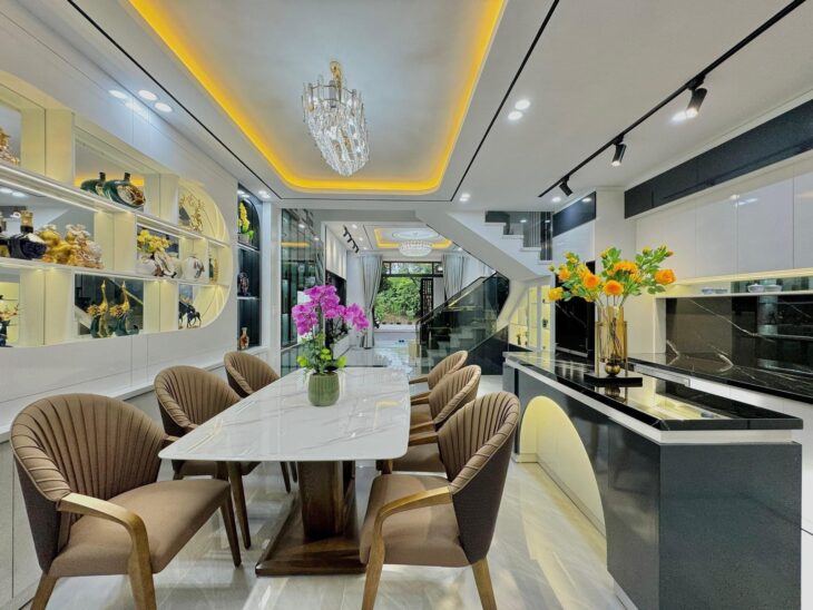 Bán nhanh trong tuần nhà 2 lầu 3 PN Dĩ An BÌnh Dương 3 tỷ 350 triệu