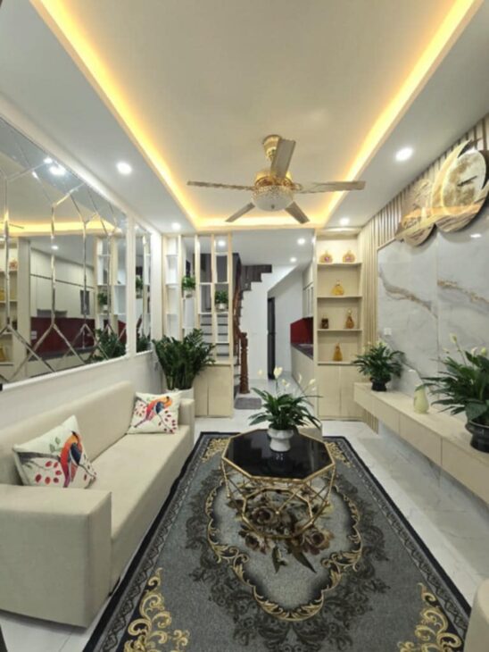 CHỈ 3,7 TỶ – NHÀ ĐẸP SÀI ĐỒNG, LUNG LINH ĐÓN TẾT, 3 PN – THIẾT KẾ ĐẸP – RẤT GẦN Ô TÔ – TIỆN ÍCH.