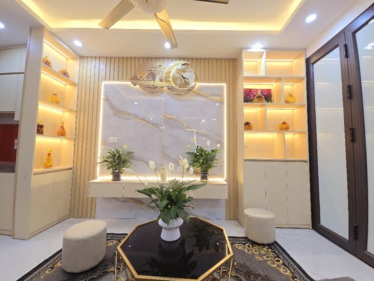 CHỈ 3,7 TỶ – NHÀ ĐẸP SÀI ĐỒNG, LUNG LINH ĐÓN TẾT, 3 PN – THIẾT KẾ ĐẸP – RẤT GẦN Ô TÔ – TIỆN ÍCH.
