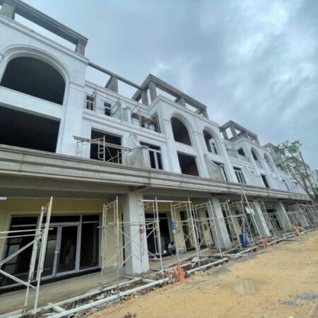 Bán đất sổ hồng TP Quy Nhơn BÌnh Định,chỉ hơn 2 tỷ .80m2 ..