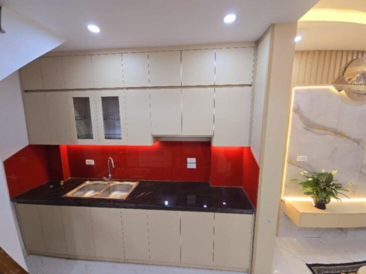 CHỈ 3,7 TỶ – NHÀ ĐẸP SÀI ĐỒNG, LUNG LINH ĐÓN TẾT, 3 PN – THIẾT KẾ ĐẸP – RẤT GẦN Ô TÔ – TIỆN ÍCH.