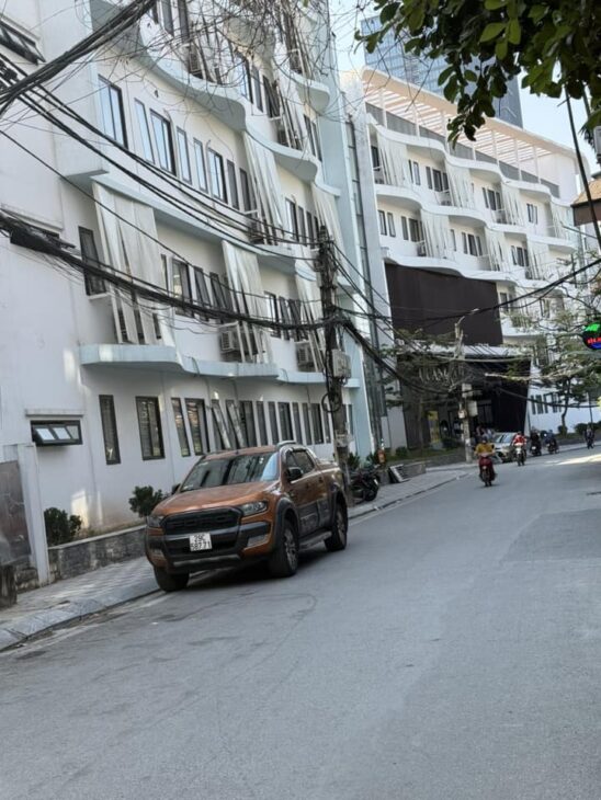 BÁN GẤP CĂN NHÀ ĐẸP – VỊ TRÍ TRUNG TÂM QUẬN TÂY HỒ – DIỆN TÍCH 65M – MẶT TIỀN 5M – LÔ GÓC 3 THOÁNG