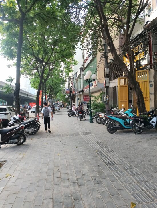 BÁN NHÀ MẶT PHỐ THANH XUÂN, VỈA HÈ KINH DOANH SẦM UẤT, DT 108M2 MT4.5M, GIÁ 44.X TỶ