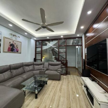 Văn Cao Hoàng Hoa Thám – Nhà đẹp phân lô – Mặt tiền rộng – 75m*5 tầng – nhỉnh 11 tỷ