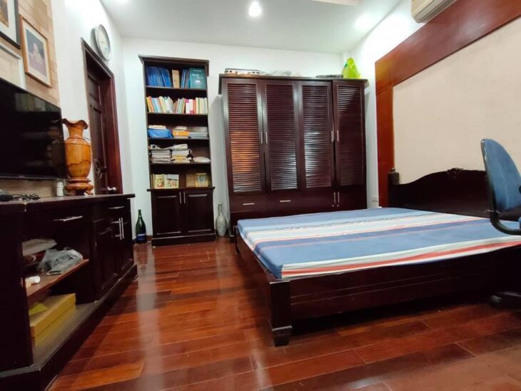 Nhà Lạc Long Quân – phân lô ô tô tránh – 45m nhỉnh 12 tỷ