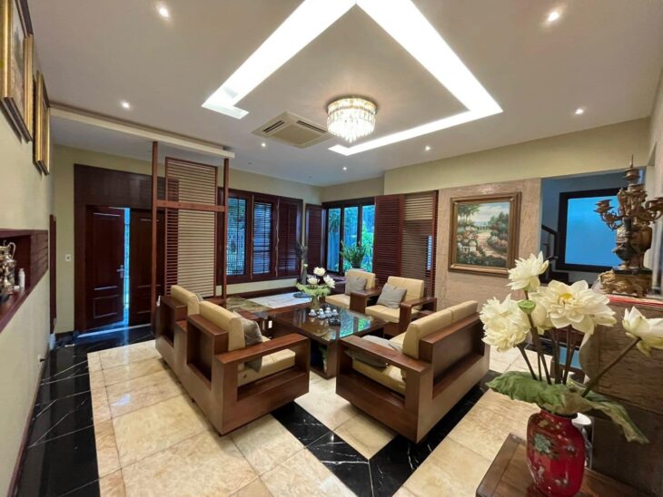 Văn Cao Ba Đình – 6 tầng thang máy – ô tô sát nhà – 60m nhỉnh 14 tỷ